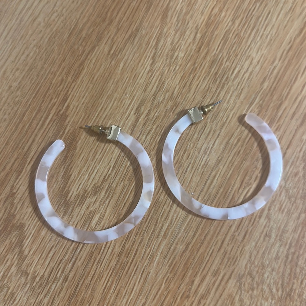 2 light pink marbled hoop earring